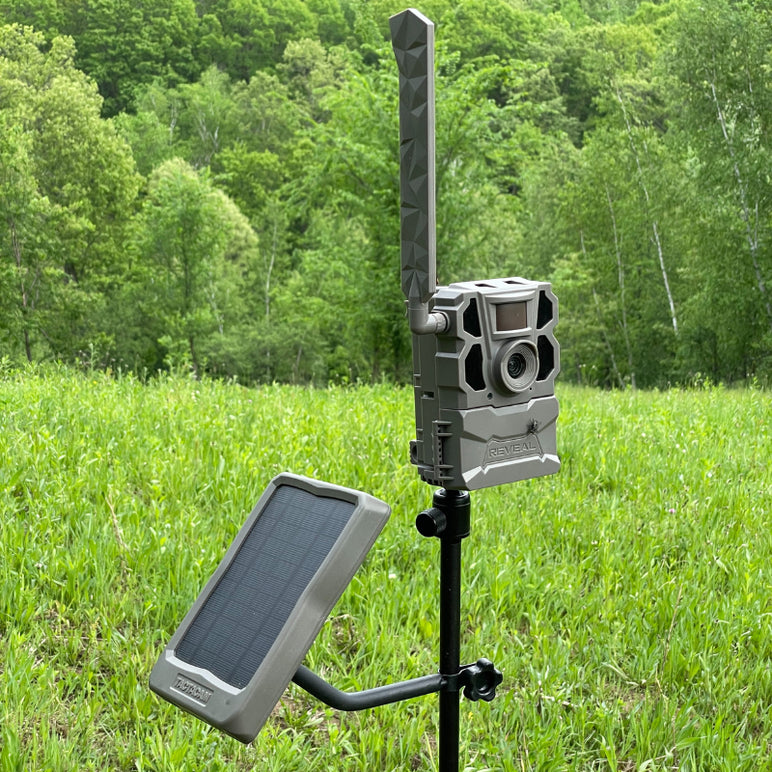 Reveal - Adjustable Camera Stake